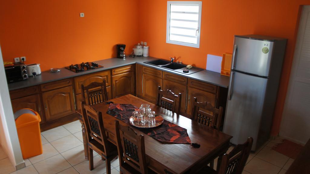 Les Bungalows Du Mont-Auban Sainte Clotilde Room photo