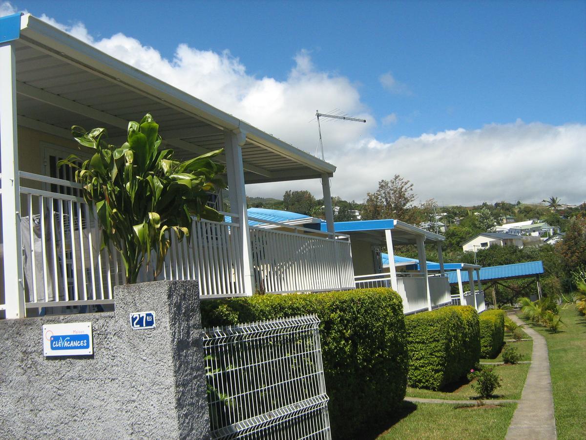 Les Bungalows Du Mont-Auban Sainte Clotilde Exterior photo